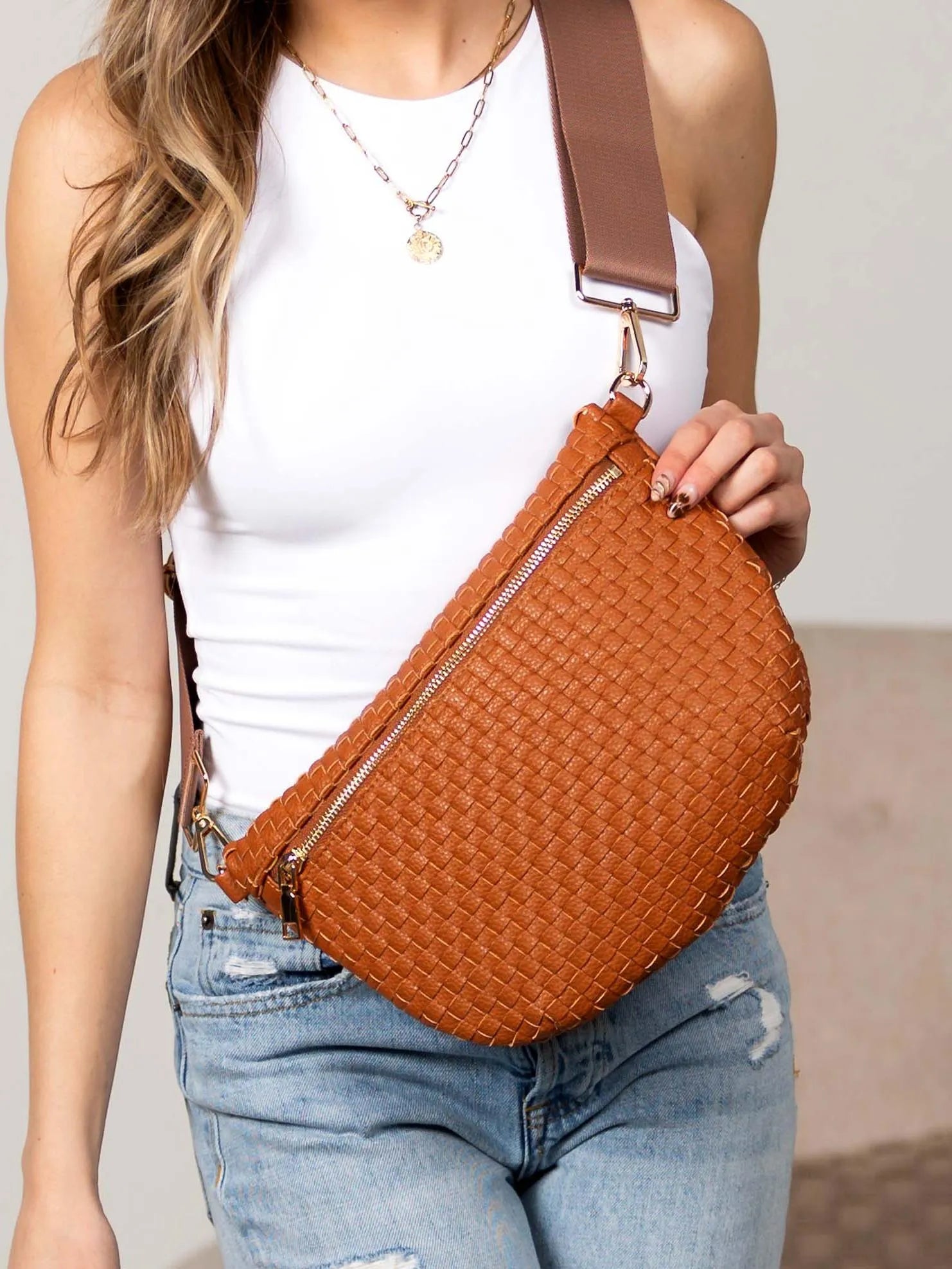 Aili's Corner On the Go Go Vivienne Woven Crossbody Bag-Women's Accessories-Shop Z & Joxa
