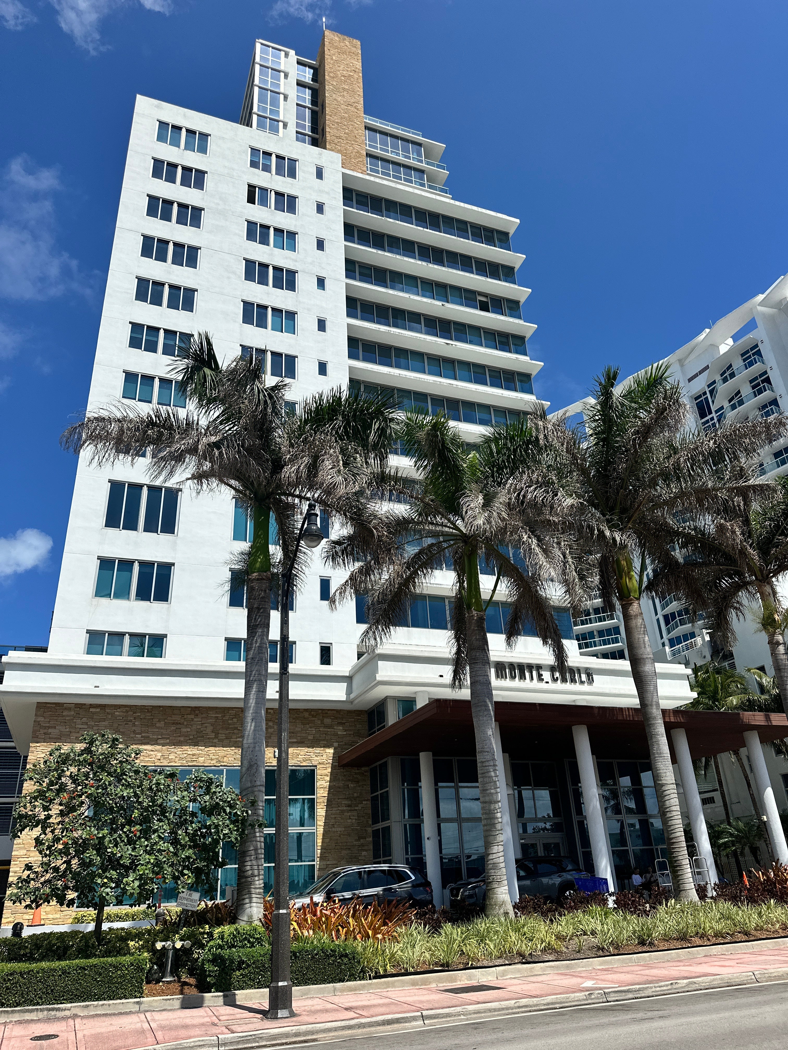 5 Days in Miami: Where to Stay, What to Eat + E-Foiling Miami