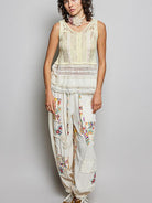 3828313c-5463-4741-a0a6-26577e6f8c32-Max