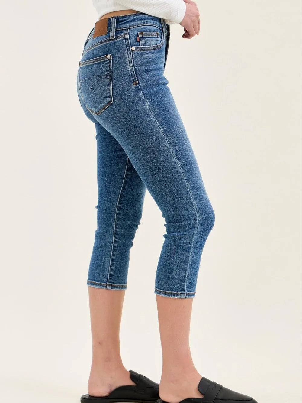 Judy Blue Capri Confidence Mid-Rise Capri Jeans-Women's Jeans-Shop Z & Joxa