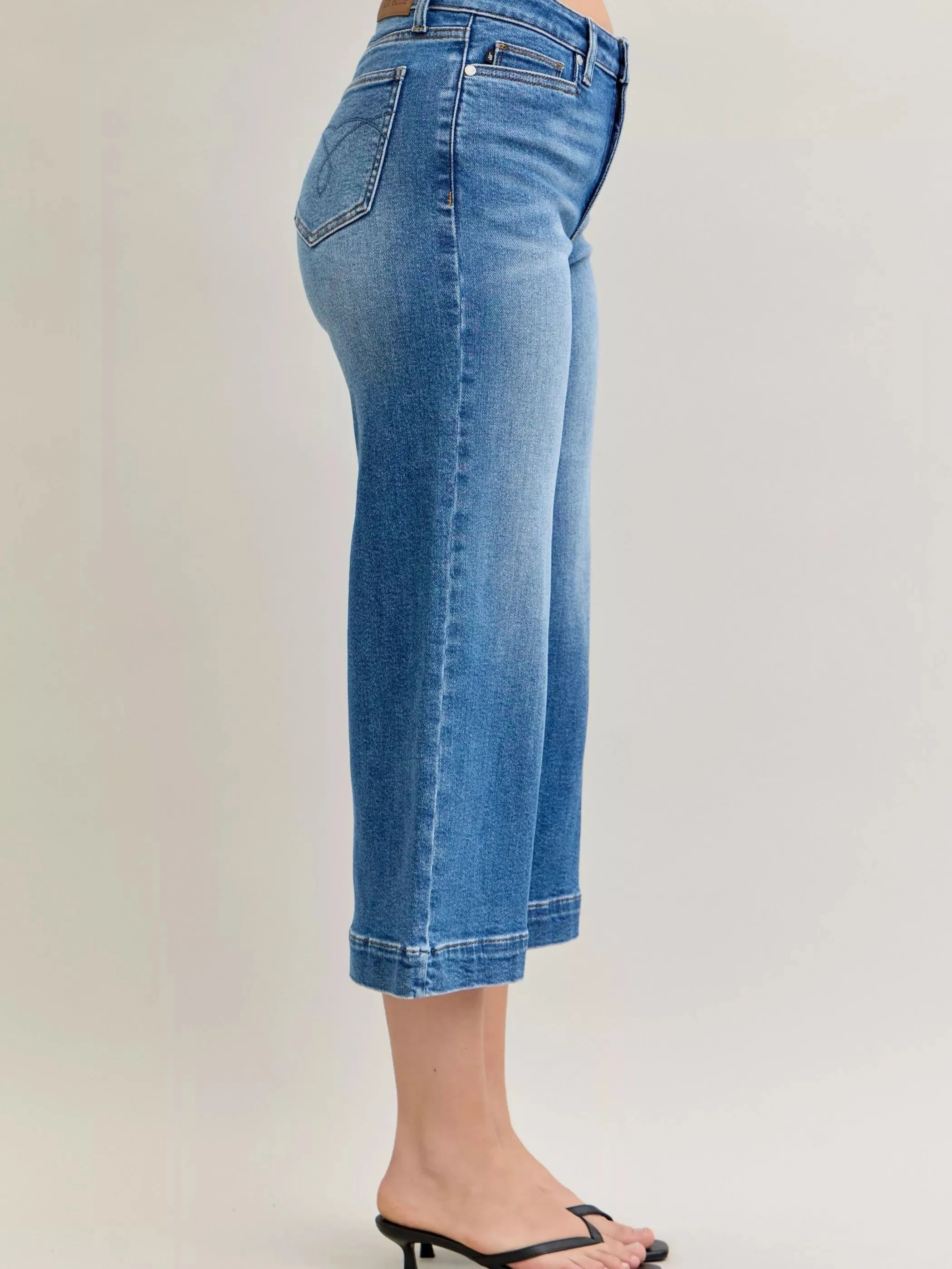 Judy Blue Dreamstone Mid Rise Wide Leg Cropped Jeans-Women's Jeans-Shop Z & Joxa