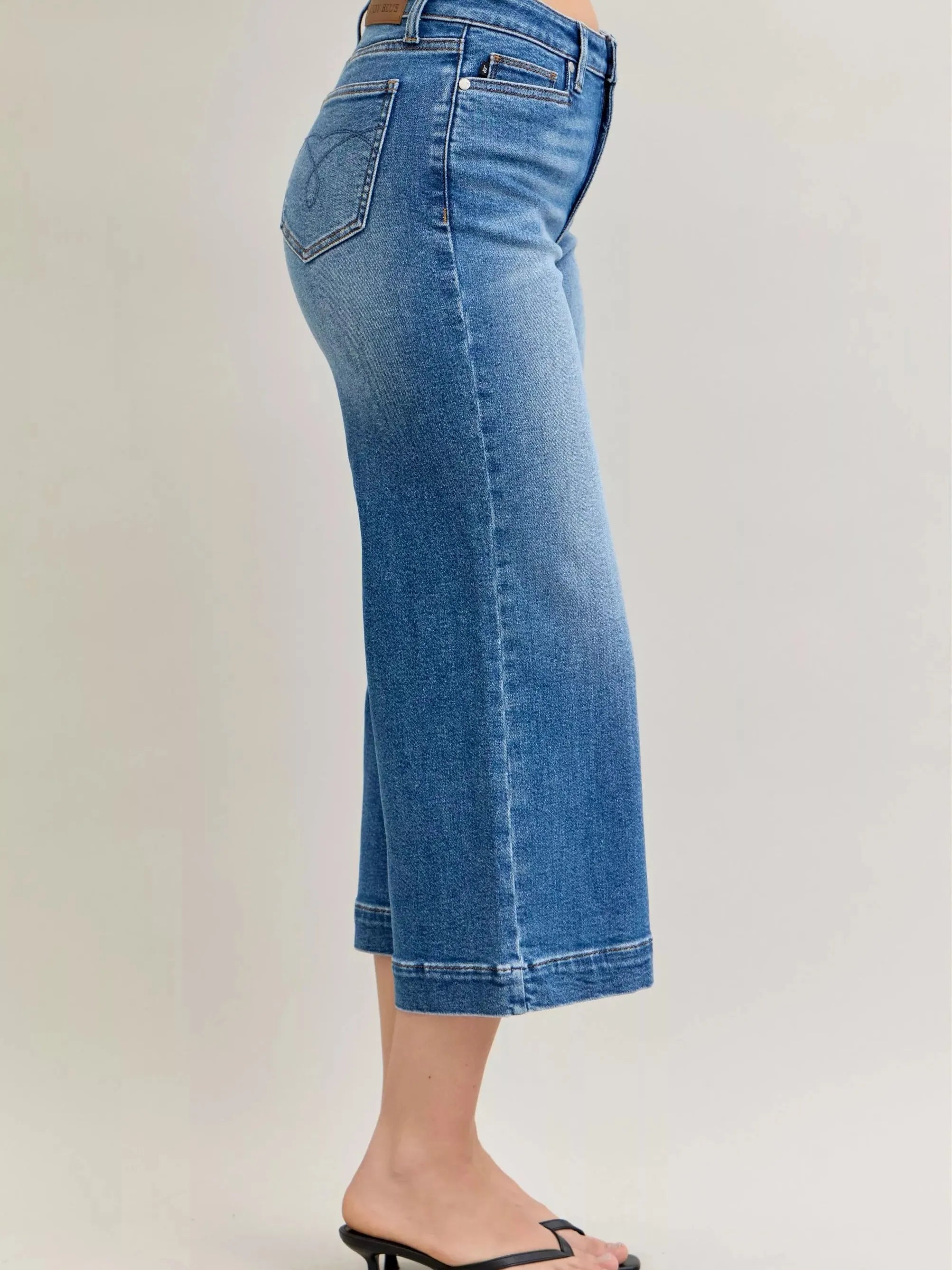 Judy Blue Dreamstone Mid Rise Wide Leg Cropped Jeans-Women's Jeans-Shop Z & Joxa