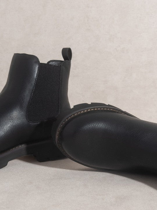 OASIS SOCIETY Gianna | Add a Little Chunk to Your Sole Low Bootie-Women's Shoes-Shop Z & Joxa