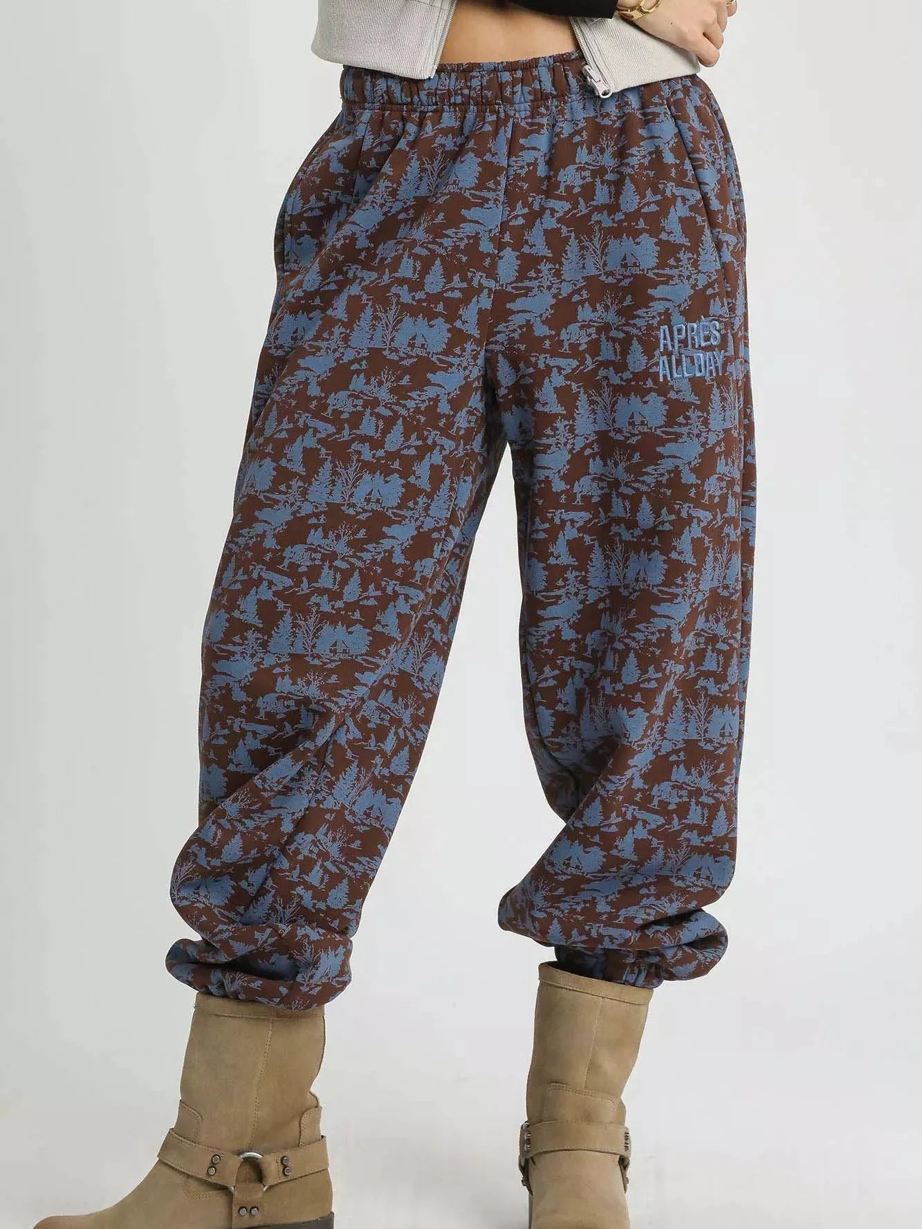 Umgee Scenic Stroll Apres All Day Casual Sweatpants in Brown-Women's Pants-Shop Z & Joxa