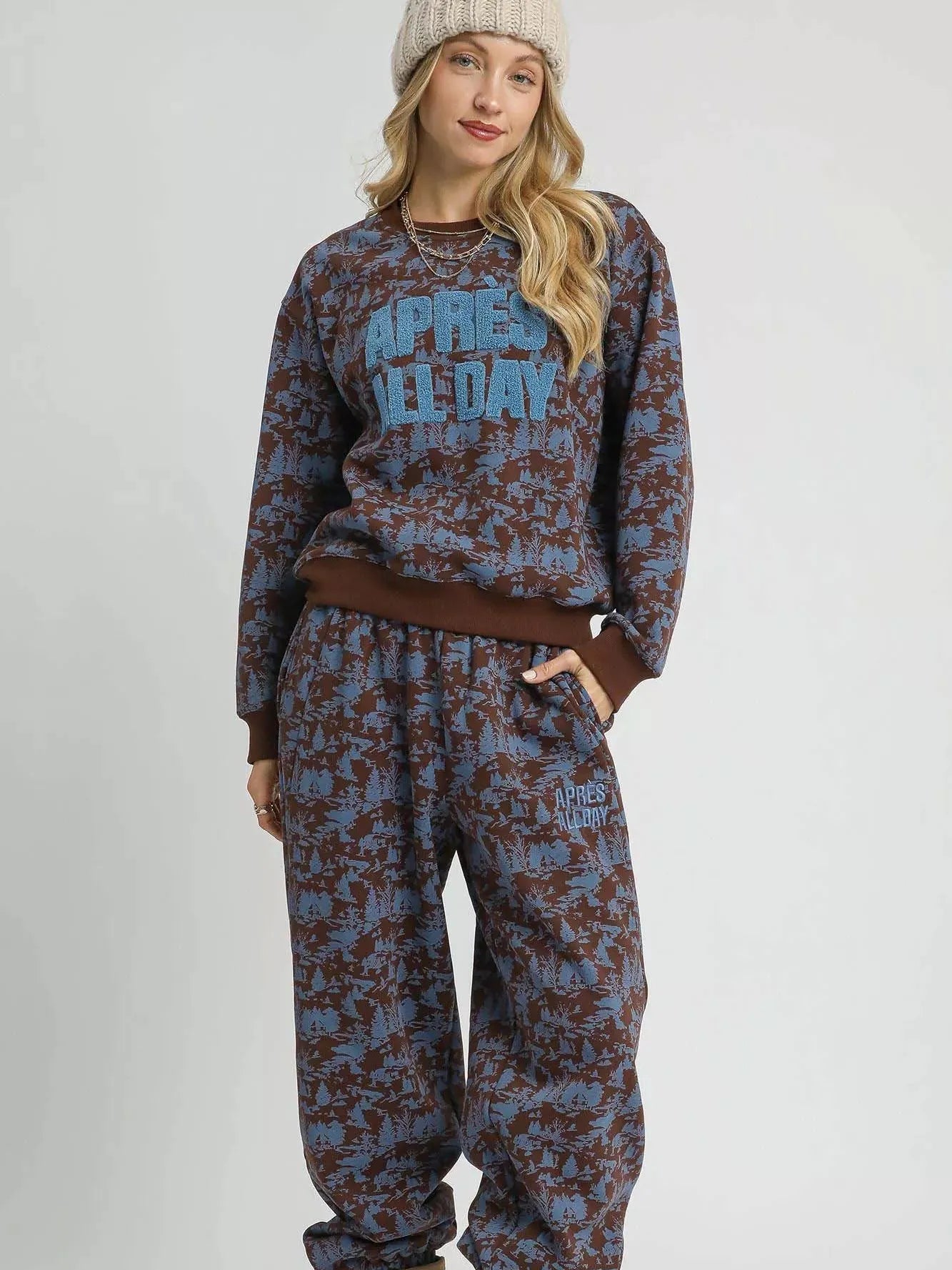 Umgee Scenic Stroll Apres All Day Casual Sweatpants in Brown-Women's Pants-Shop Z & Joxa